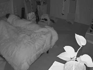 voyeurcam-house-charleys-room