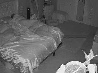 voyeurcam-house-charleys-room