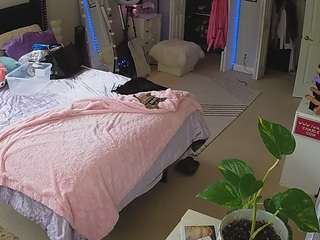 Women Voyeur camsoda voyeurcam-house-charleys-room