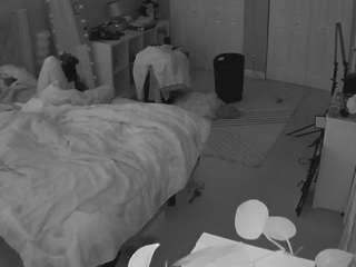 voyeurcam-house-charleys-room