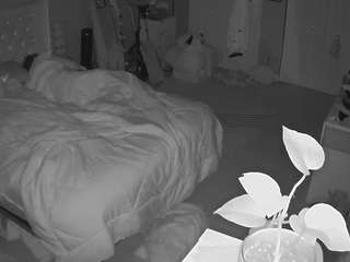 Amteur Voyeur camsoda voyeurcam-house-charleys-room