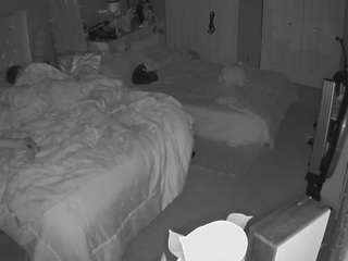 voyeurcam-house-charleys-room