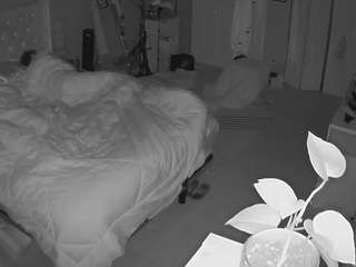 voyeurcam-house-charleys-room