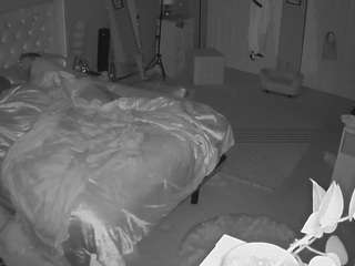 voyeurcam-house-charleys-room