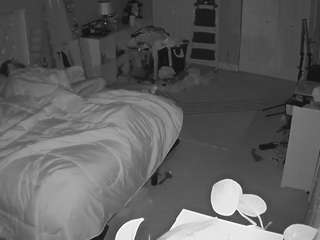 voyeurcam-house-charleys-room