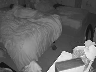 voyeurcam-house-charleys-room