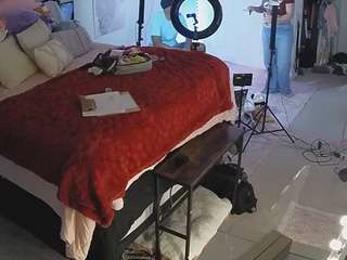 voyeurcam-house-... Live Webcam on CamSoda