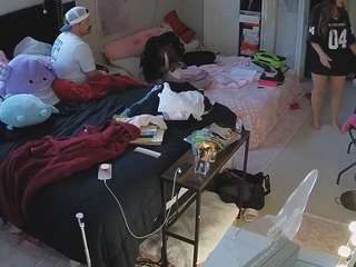 voyeurcam-house-charleys-room webcam