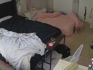 voyeurcam-house-charleys-room webcam model