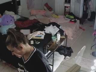 voyeurcam-house-charleys-room