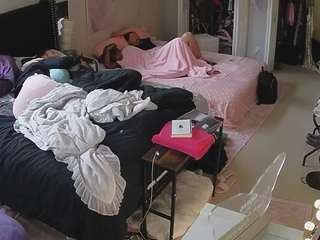 voyeurcam-house-... Live Webcam on CamSoda
