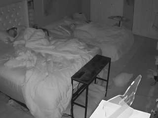 voyeurcam-house-charleys-room
