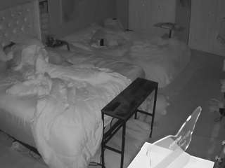 voyeurcam-house-charleys-room