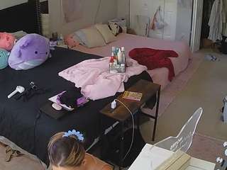 voyeurcam-house-charleys-room webcam model