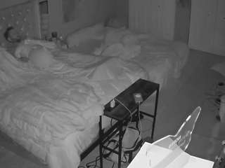 voyeurcam-house-charleys-room