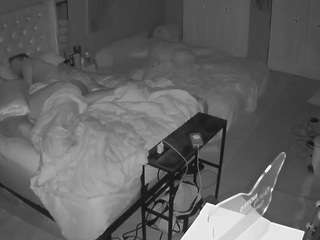 voyeurcam-house-... Live Webcam on CamSoda