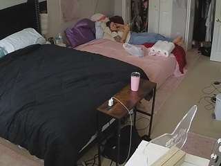voyeurcam-house-charleys-room Live Webcam on CamSoda