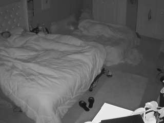 voyeurcam-house-charleys-room