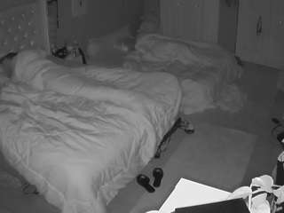 voyeurcam-house-charleys-room
