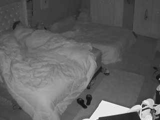 voyeurcam-house-charleys-room