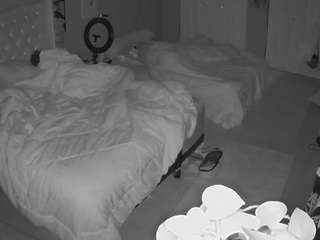 voyeurcam-house-charleys-room