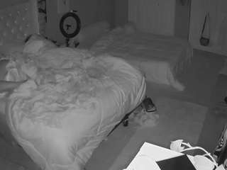 voyeurcam-house-charleys-room - Live Cam