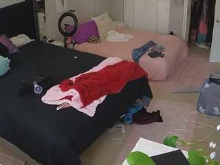 voyeurcam-house-charleys-room - Live Cam