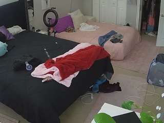 voyeurcam-house-charleys-room - Live Cam