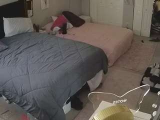 voyeurcam-house-charleys-room
