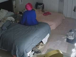 voyeurcam-house-charleys-room