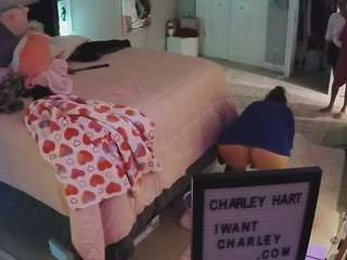 voyeurcam-house-charleys-room camsoda