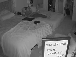 voyeurcam-house-charleys-room camsoda