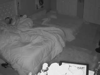 voyeurcam-house-charleys-room