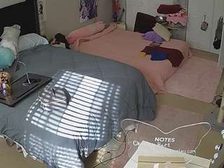 voyeurcam-house-charleys-room