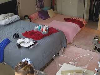 voyeurcam-house-charleys-room