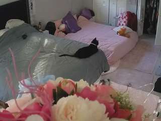 voyeurcam house charleys room