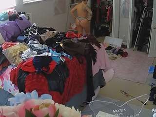 voyeurcam-house-charleys-room webcam model