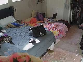 voyeurcam-house-... Live Webcam on CamSoda