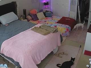 voyeurcam-house-charleys-room camsoda