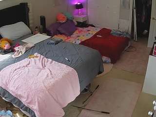 voyeurcam-house-charleys-room camsoda