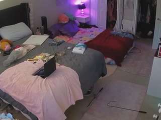 voyeurcam-house-charleys-room camsoda
