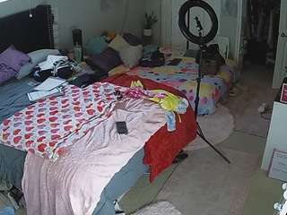 voyeurcam-house-charleys-room camsoda
