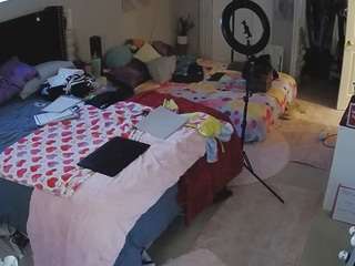 voyeurcam-house-charleys-room camsoda