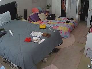 voyeurcam-house-charleys-room camsoda