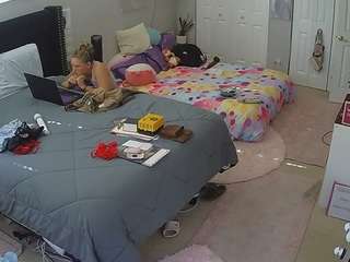 voyeurcam-house-charleys-room camsoda