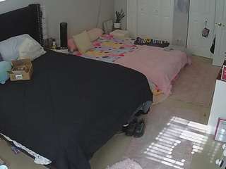 voyeurcam-house-charleys-room