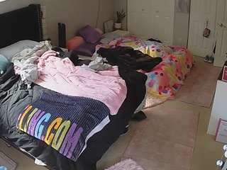 voyeurcam-house-charleys-room webcam model