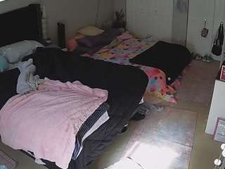 voyeurcam-house-charleys-room webcam model