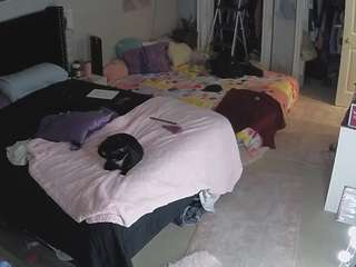 voyeurcam-house-charleys-room camsoda