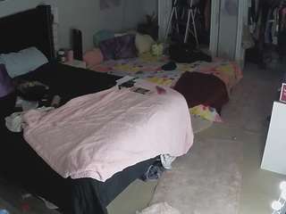 voyeurcam-house-charleys-room camsoda